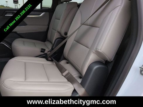 New 2026 GMC Acadia Elevation w/ Elevation Premium Package FWD image 16