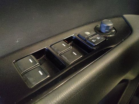 Used 2019 MAZDA CX-5 Touring image 27