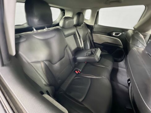 Used 2022 Jeep Compass Latitude image 24