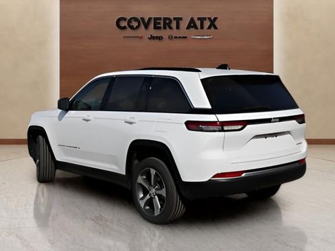 New 2026 Jeep Grand Cherokee Limited image 3