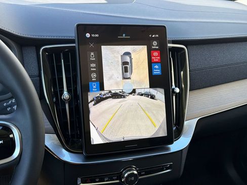 New 2026 Volvo XC90 B5 Plus AWD/4WD image 19