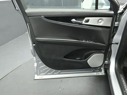 Certified 2023 Lincoln Nautilus Reserve w/ Equipment Group 202A image 20