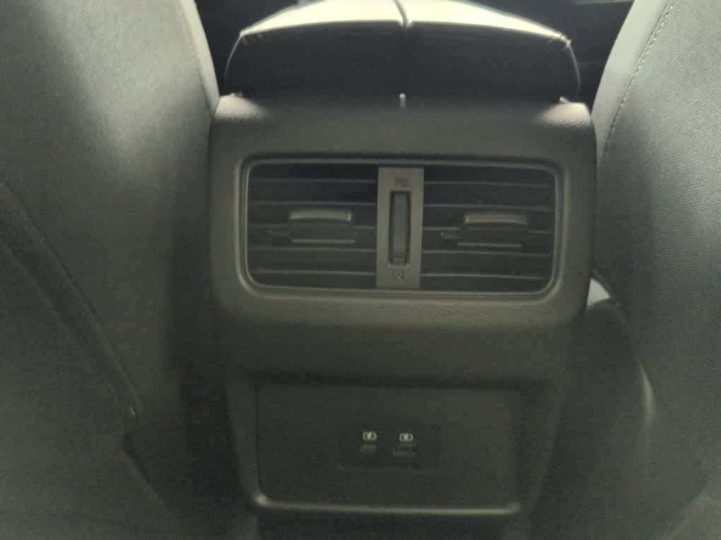 Used 2023 Nissan Rogue SV FWD image 17