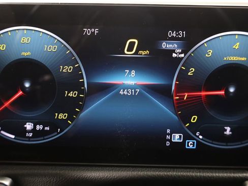 Used 2023 Mercedes-Benz GLB 250 4MATIC image 16