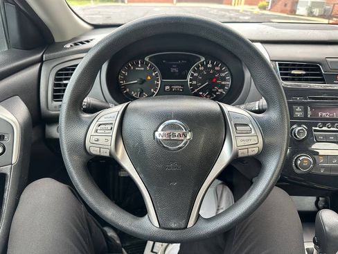 Used 2015 Nissan Altima 2.5 S w/ Power Driver Seat Package FWD image 16