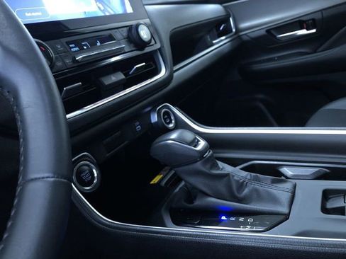 Certified 2025 Toyota Grand Highlander AWD image 30