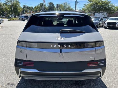 New 2025 Hyundai Ioniq 5 SE image 33