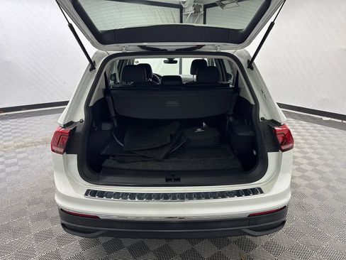 Used 2023 Volkswagen Tiguan SE FWD image 19
