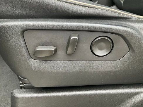 Used 2023 Chevrolet Tahoe Premier image 6