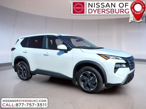 Used 2026 Nissan Rogue SV w/ Cold Weather Package FWD image 1