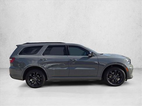 Used 2022 Dodge Durango GT AWD/4WD image 3