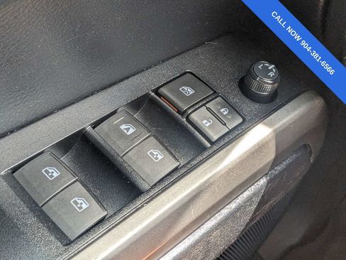 Used 2019 Toyota Tacoma SR5 RWD image 25