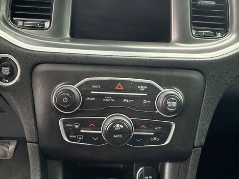 Used 2022 Dodge Charger GT w/ Blacktop Package image 25