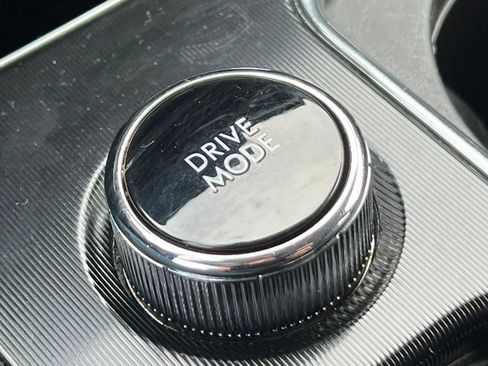 Used 2022 Lincoln Corsair Standard w/ Equipment Group 101A image 26