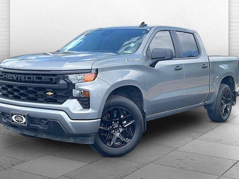 Used 2025 Chevrolet Silverado 1500 Custom w/ LPO, Dark Essentials Package AWD/4WD image 13