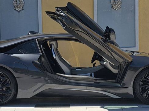 Used 2015 BMW i8 AWD/4WD image 16