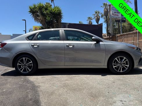 Used 2023 Kia Forte LXS FWD image 3