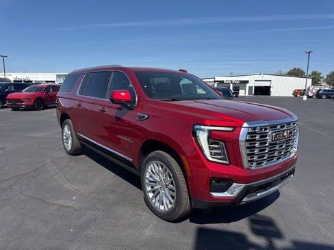 New 2026 GMC Yukon XL Denali w/ Sun & Power Step Package AWD/4WD image 1