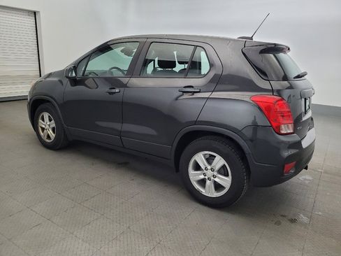 Used 2020 Chevrolet Trax LS FWD image 3
