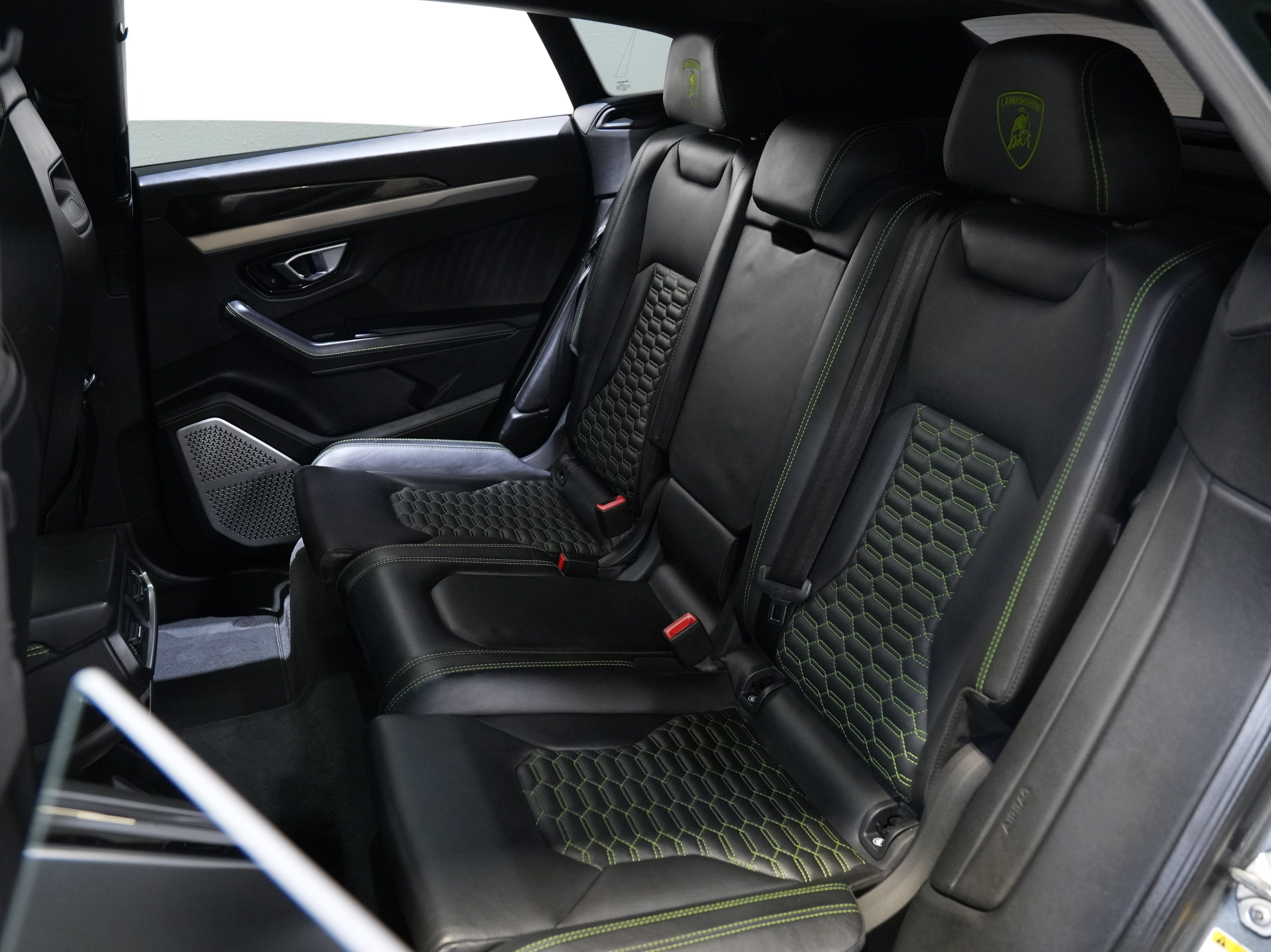 Used 2019 Lamborghini Urus AWD/4WD image 37