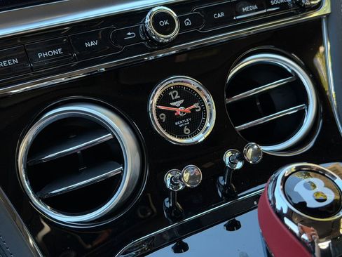 Used 2024 Bentley Continental GT V8 image 25