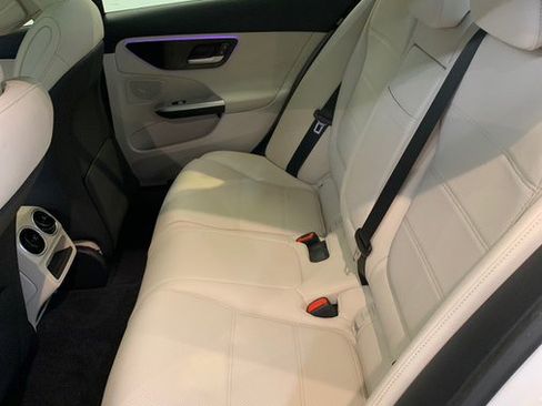 Used 2022 Mercedes-Benz C 300 4MATIC Sedan image 50