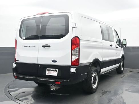 Used 2019 Ford Transit 250 130 Low Roof image 19