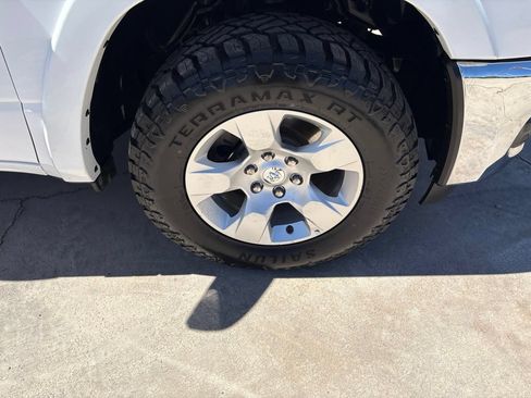 Used 2025 RAM 1500 Big Horn AWD/4WD image 6