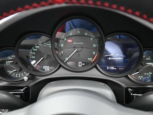 Certified 2019 Porsche 911 Speedster RWD image 8
