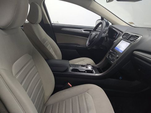 Used 2020 Ford Fusion S FWD image 21