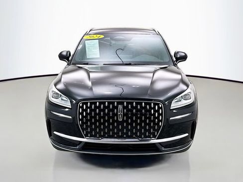Used 2024 Lincoln Corsair Reserve image 2