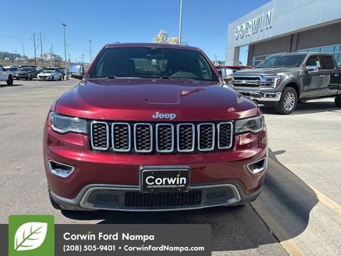 Used 2017 Jeep Grand Cherokee Limited w/ Luxury Group II image 19