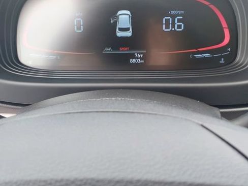 Certified 2025 Hyundai Venue SEL FWD image 30