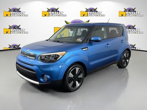 Used 2019 Kia Soul + image 1