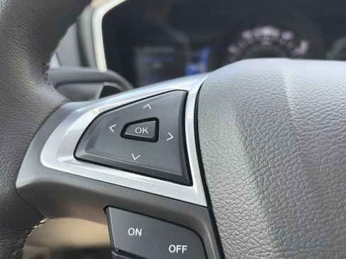 Used 2016 Ford Fusion Titanium FWD image 21