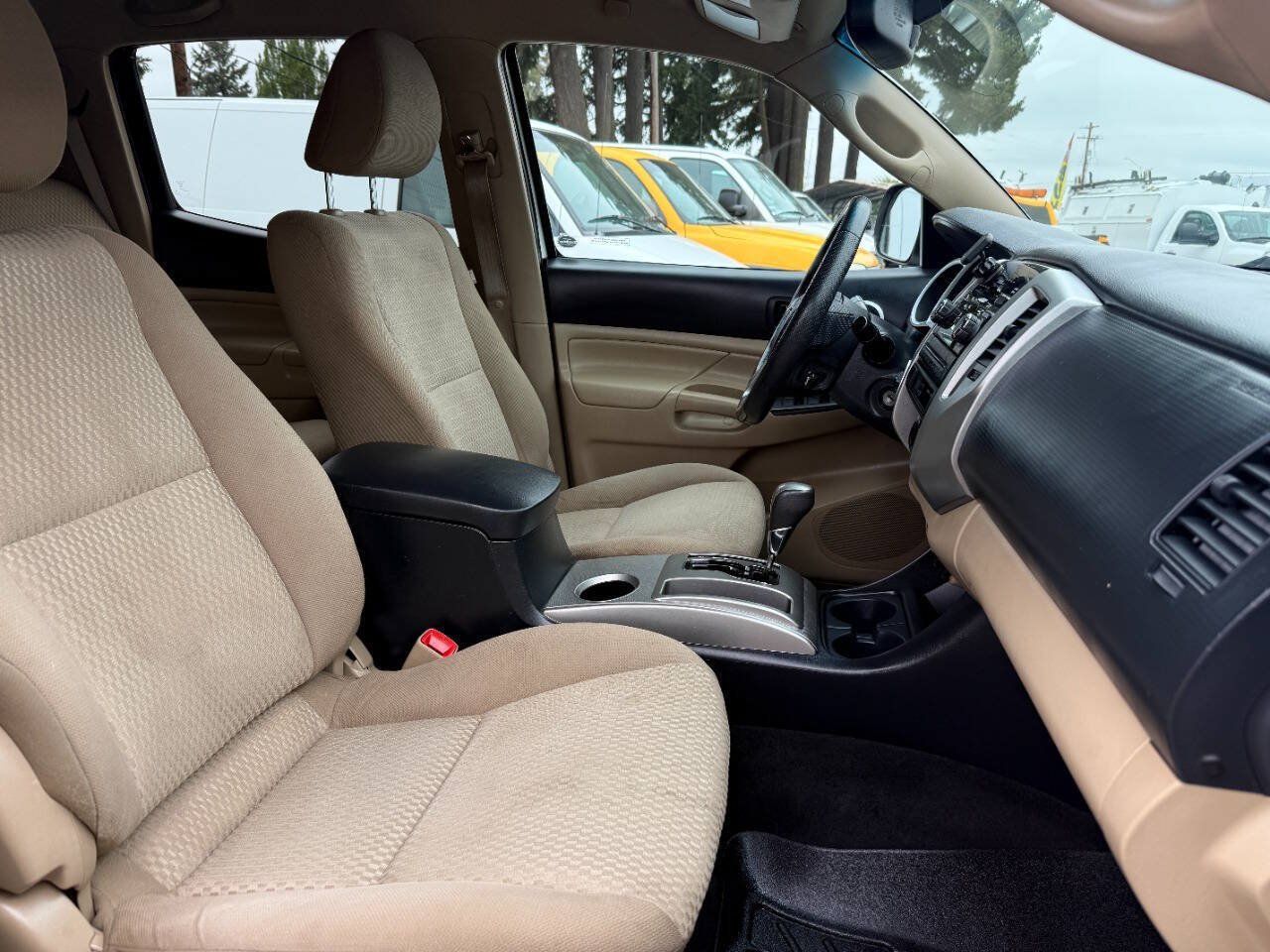 Used 2012 Toyota Tacoma 4x4 Double Cab w/ SR5 Pkg image 16
