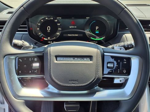 New 2025 Land Rover Range Rover SE image 11