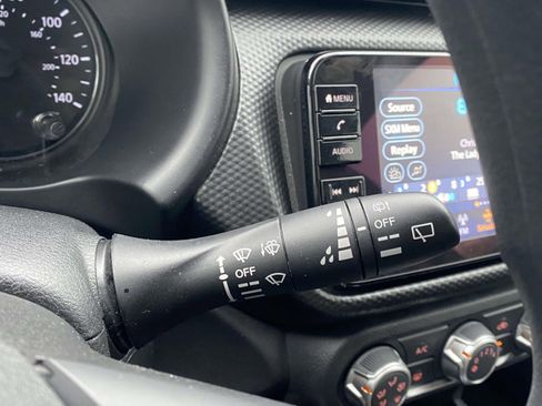 Used 2023 Nissan Kicks SV image 27