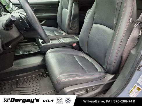 Used 2023 Honda Odyssey Sport image 12