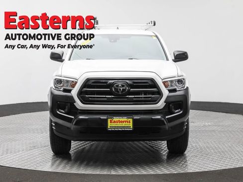 Used 2019 Toyota Tacoma SR image 2