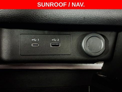 Used 2023 Nissan Rogue SL w/ SL Premium Package image 25