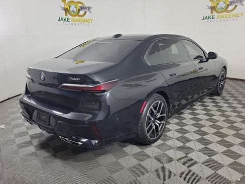 Used 2023 BMW 760i xDrive AWD/4WD image 4