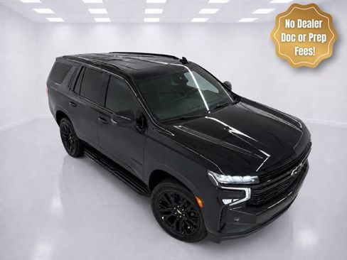 Used 2024 Chevrolet Tahoe RST w/ Sport Performance Package AWD/4WD image 3