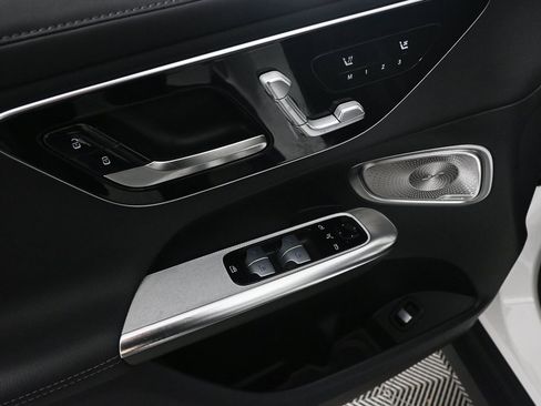 Certified 2023 Mercedes-Benz GLC 300 GLC 300 image 8