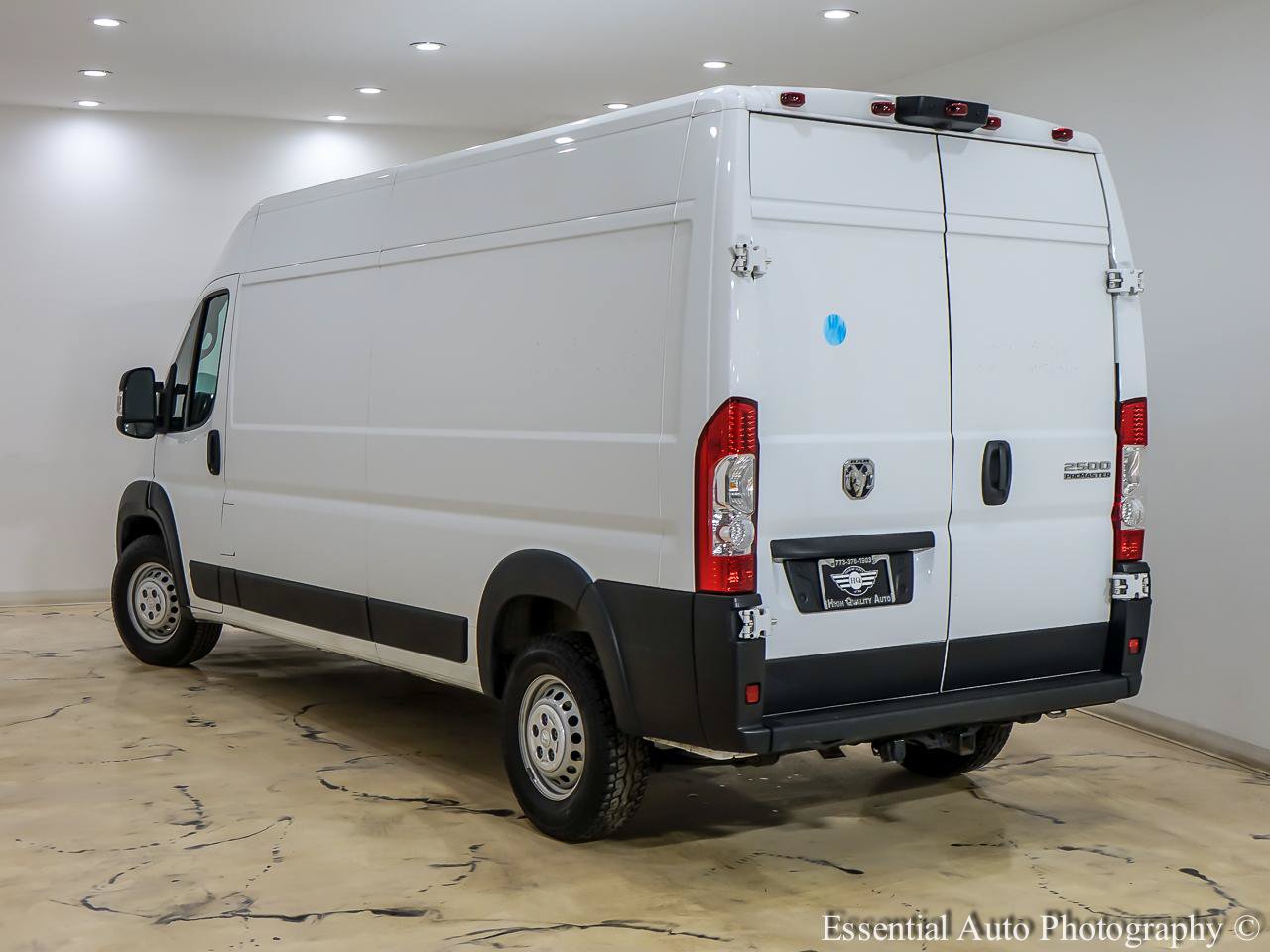 Used 2025 RAM ProMaster 2500 w/ Convenience Group FWD image 6