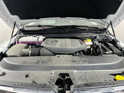 New 2025 RAM 1500 Big Horn AWD/4WD image 8