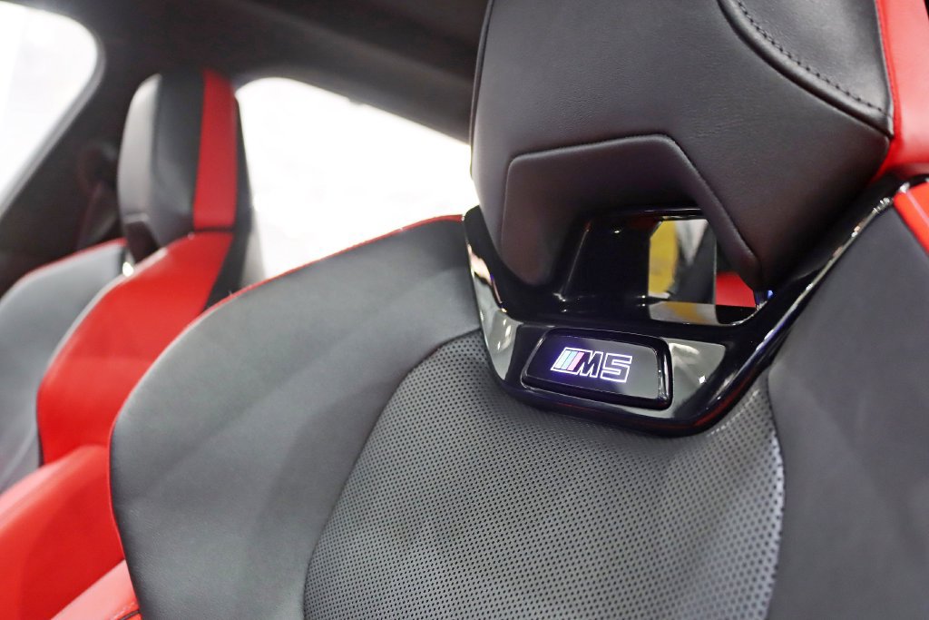 Used 2025 BMW M5 w/ Carbon Package AWD/4WD image 34