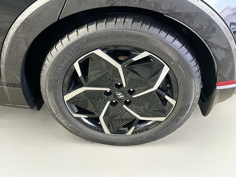 Used 2023 Hyundai Ioniq 5 SE image 11