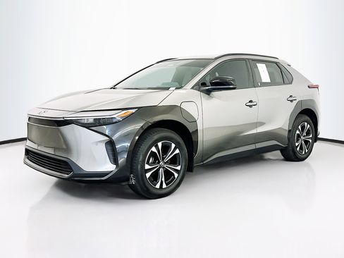 Used 2024 Toyota bZ4X XLE image 3