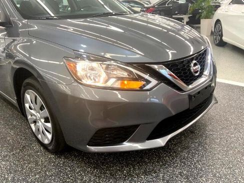 Used 2017 Nissan Sentra S image 34